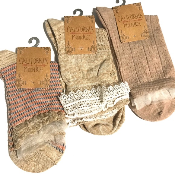 California Moonrise Accessories - 🇨🇦NWT 3/Pairs California Moonrise Socks 🌙